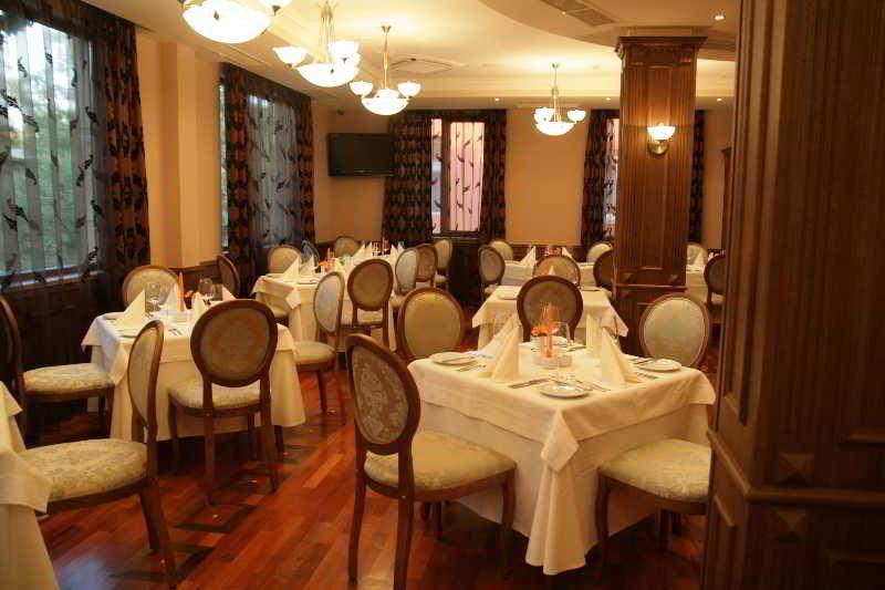 Hotel Club Central Hisarya Restaurante foto